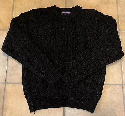 Vintage Roundtree & Yorke Mens Size Medium Textured Black Sweater • $18