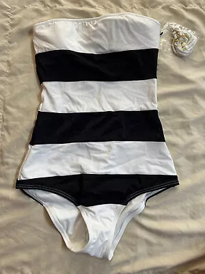 VICTORIA'S SECRET SWIM One-Piece Swimsuit In White/Black Stripes M NWOT • $25