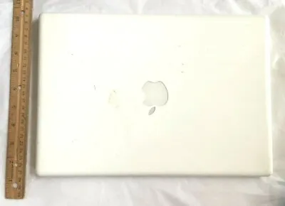 Apple Laptop FOR PARTS 2007 Model A1181 • $50