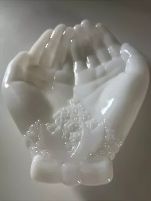 Vintage White Milk Glass Avon Open Hands Soap Dish Trinket Jewelry Holder J9 • $11.99