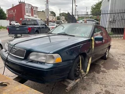 Passenger Tail Light Sedan Lid Mounted Fits 98-00 VOLVO 70 SERIES 214841 • $54.99