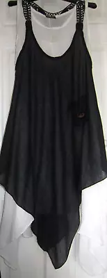 ITALY ~OSFA ~ 2 X PART LAGENLOOK SET ~HANKERCHEIF HEM ~ BLACK/WHITE • £9.95