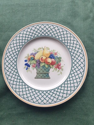 £25 • Buy Villeroy Boch Basket Dinner Service Various Items