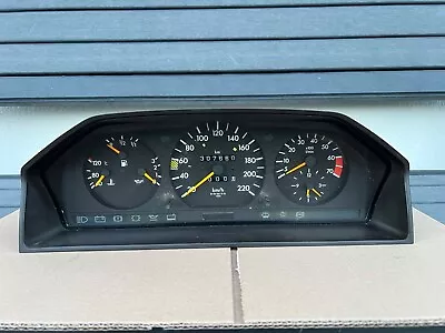 86-95 Mercedes W124 Speedometer Instrument Cluster Oem • $99