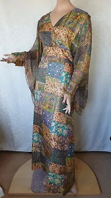 SIZE-16/18 DEJA PETITE Stunning Vintage Dress Melbourne. • $150