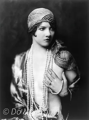 Ziegfeld Follies - Flapper Girl - Vintage 1920s PUBLICITY PHOTO • $6.15