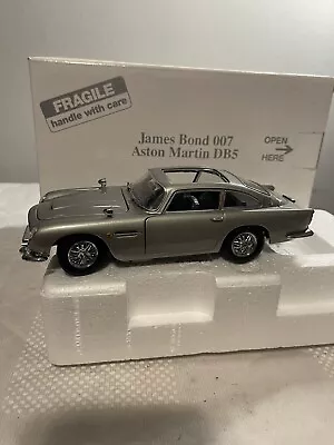 Vintage Danbury Mint 1964 James Bond 007 Aston Martin DB5 1:24 Diecast Car Mint • $220