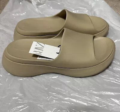 NEW Zara Sz 9/40 Rubberized Low Heel Platform Beige Slides Sandal • $36