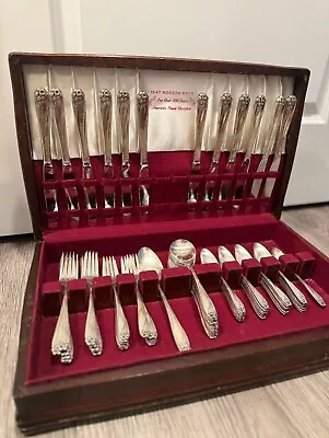 Vintage 1847 Rogers Bros Daffodil Silverware Flatware 77 Pieces In Wood Chest • $107.50