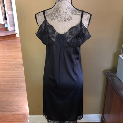 $15.99 • Buy Vintage Kayser Full Slip Black Sz 40 Made In Usa