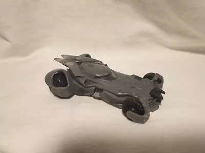 Hot Wheels - DC Justice League Batmobile - Retro Entertainment Newer Batman Car • $12.99