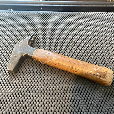 Vintage Heller Bros Co. Farrier Ferrier Horse Shoeing Hammer Weighs 15-oz • $29.99