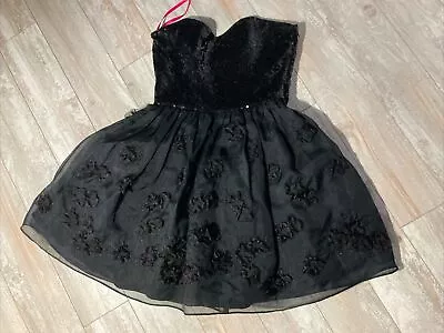 Vintage Betsey Johnson Tulle & Sequin Party Dress Strapless 4 Black • $18