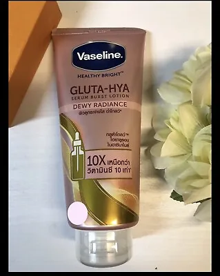 Vaseline Gluta Hya Dewy Serum Lotion 300ml • $19