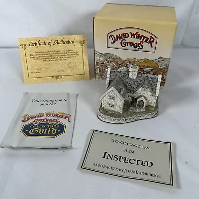 David Winter  - Cotswold Cottage 1982 - Handmade & Hand Painted In Great Britain • £9.95