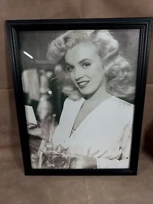 Photo In Frame 12x9.5” Marilyn Monroe 💋 BW Black & White • $14.99