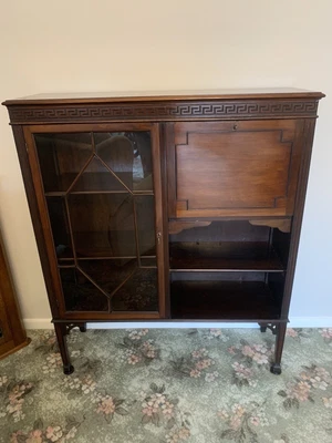 £5 • Buy Bargain Vintage Display Cabinet With Glass Door And Bureau Section With (2) Keys
