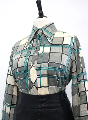 Vintage 1970s Dagger Collar Shirt RETRO Check Striped Greem Beige MOD Blouse 16 • £16.99