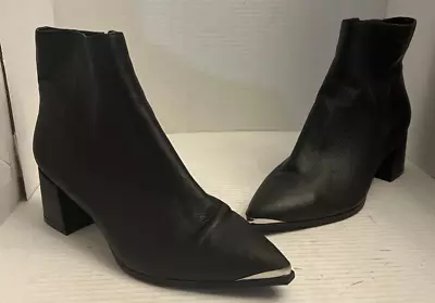 Kenneth Cole New York Women 9 40 Roanne Bootie Leather Metal Toe Black Side Zip • $34.19