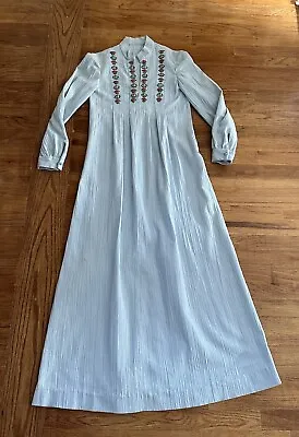 Vintage 70s Embroidered Caftan Hippie Tulip Woman's Small • $60