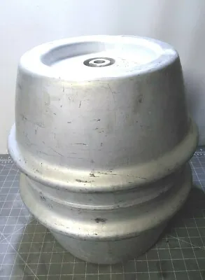 Aluminum Papst Brewing Company 7.75 Gallon Keg With Plug. Milwaukee WI  12-71 • $89.45