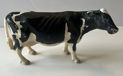 Schleich  D-73527 Holstein Cow Dairy Breed Model Toy Cow  2007 🐄🐄 • $7.95