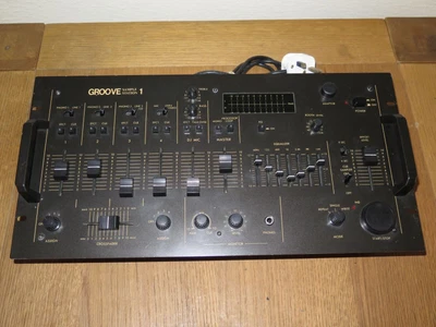 £69 • Buy Groove Sample Station 1  -  4-channel DJ Mixer With Sampler / EXCEPTIONAL