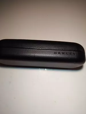 Authentic Black Oakley Hard Side Clamshell Eyeglasses / Sunglasses Case  • $12.99