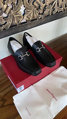 Salvatore Ferragamo Loafers • $600