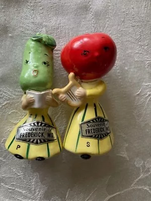 Vintage Napco Anthropomorphic Vegetable Shakers MINT!!! • $52