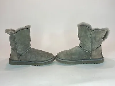 Ugg Australia Classic Bailey Button Gray Grey 5803 Sheepskin Women's Size 9 • $19.95