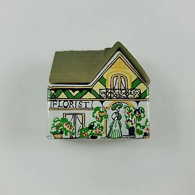 Florist Shop Wade Whimsey In The Vale 1993 #10 Miniature Porcelain House W06 • $74.99