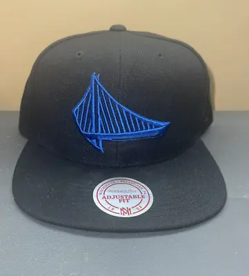 Mitchell And Ness NBA Golden State Warriors Golden Gate Bridge Logo Snapback Hat • $14.99