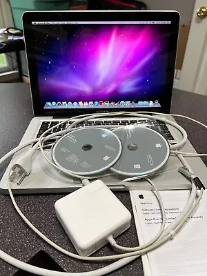 MacBook Pro 13 Inch Mid 2010; 2.4 GHz 4GB RAM 320 GB HD Intel Core 2 Duo • $299.95