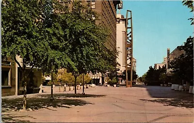 Fresno Mall CA Mariposa Clock Tower Exterior California Postcard P13 • $7.19