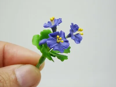 1 Pc Miniature African Violet Flower Clay Dollhouse Handmade Decor 1:12 • $1.96