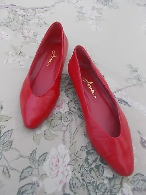 Annie Shoes Red Patent Flats Size 9M Vintage? • $27
