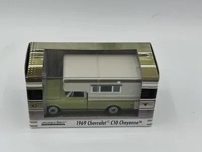 2015 GREENLIGHT Hobby EXCLUSIVE 1969 CHEVROLET C10 CHEYENNE TRUCK • $10.95