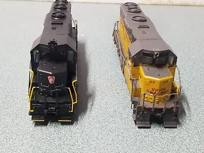 Ho Bachman Plus L/N GP PRR Diesel Locomotive & Union Pacific Plus Shell • $64.50