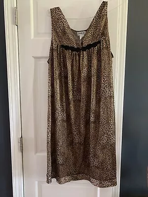 Vanity Fair Nightgown Cheetah Print Size 1X • $10