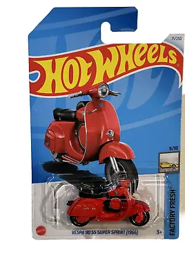 2024 🔥Hot Wheels Vespa 90 SS Super Sprint  (1966) 5/10  Factory Fresh  #71/250 • $2.99