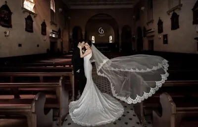 $450 • Buy Pronovias Wedding Dress, Size 8, White Lace 