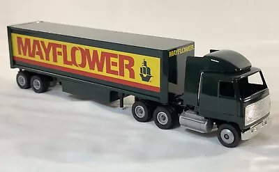 Winross Mayflower Tractor Trailer Green 1:64 Truck • $19.99