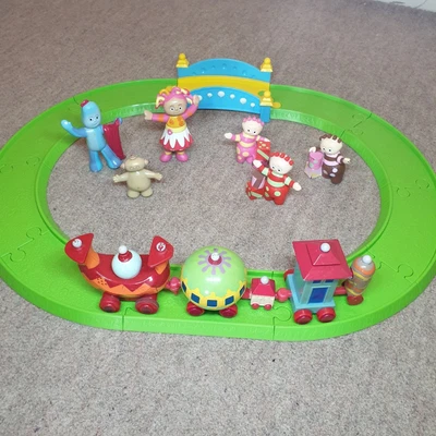 £16 • Buy In The Night Garden Motorised Ninky Nonk Train With Track Set