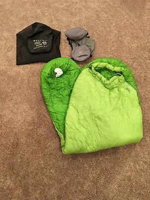 Mountain Hardware Lime Green Ultra Laminina 32° Sleeping Bag Size: 28 X72  • $135