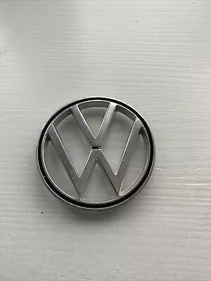 VINTAGE OEM 1960-70's VOKLSWAGEN BUG SUPER BEETLE HOOD EMBLEM VW #113853601B • $35.99