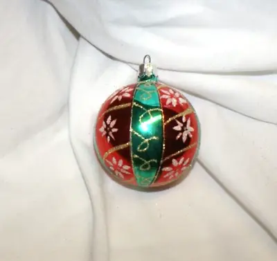 VTG Swirl Snowflake Christmas Ornament Shiny Red Green Iridescent Glitter 2.75  • $8.95