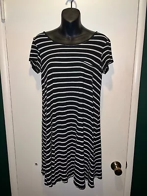 Mossimo Supply Co._Black & White_Striped_Short Sleeve_Dress_Size S_CuTE_cHECK IT • $5