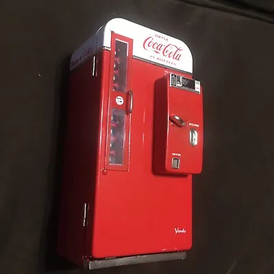Coca Cola Die Cast Mini Vending Machine 1994 Musical Coin Bank Vendo CK 34150 • £28.49