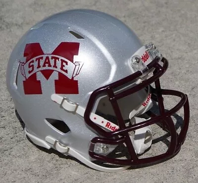 Mississippi State Bulldogs Throwback Football Mini Helmet • $51